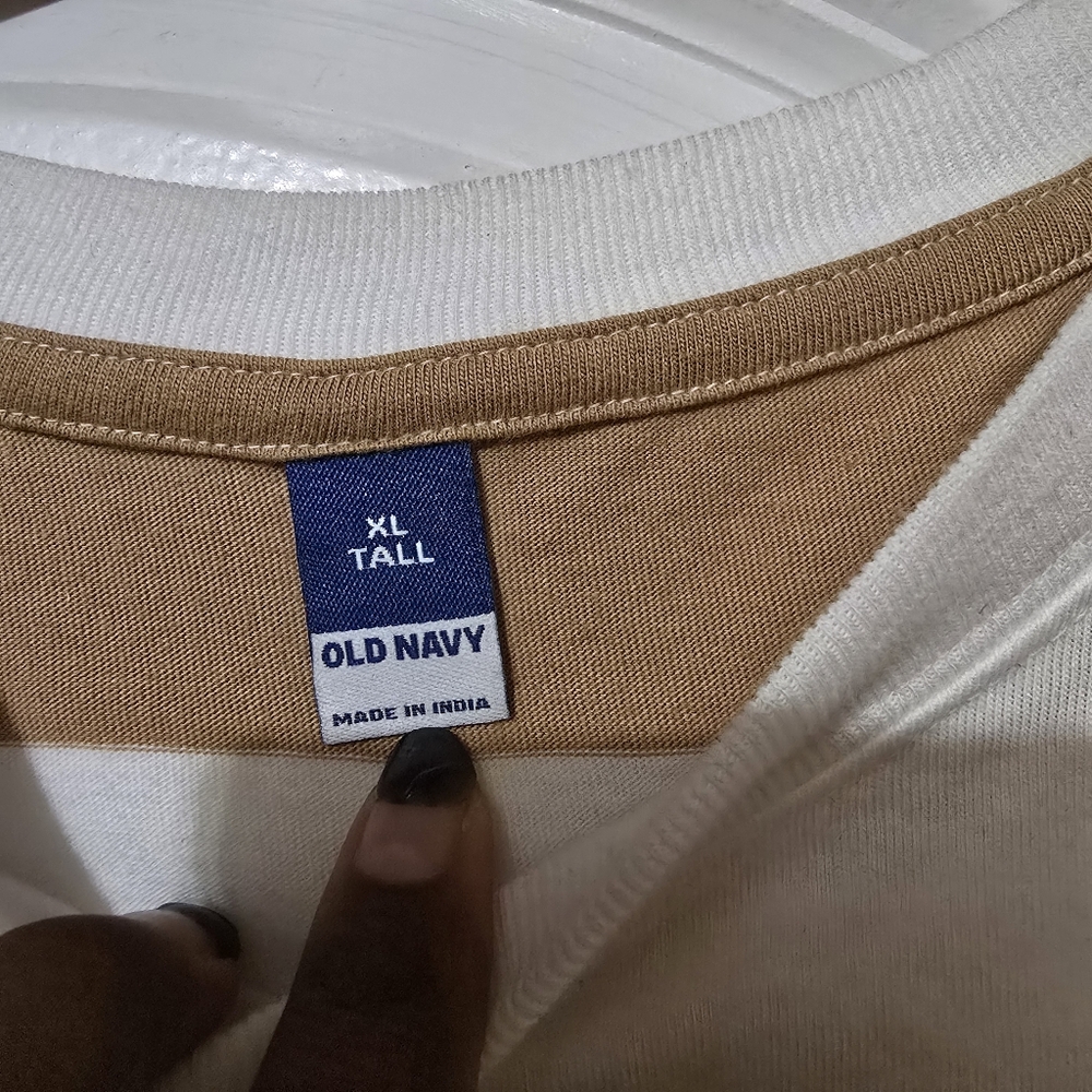 Old Navy Women's Striped Tan & White Casual Crewneck Tee Shirt Size XL - Picture 2 of 6